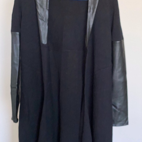 Blank NYC Classic Black Knitwear - Picture 4 of 5